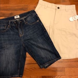 2 pairs of shorts